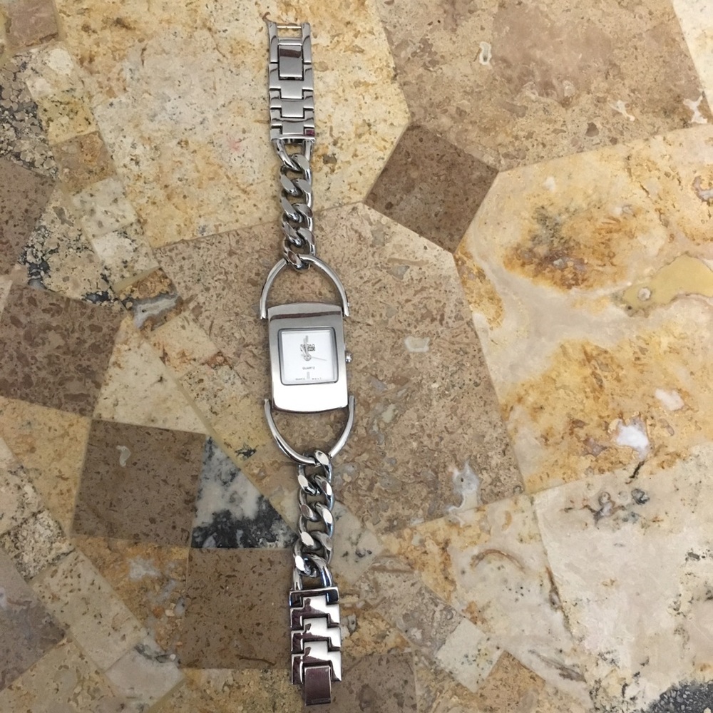 Figaro chain watch